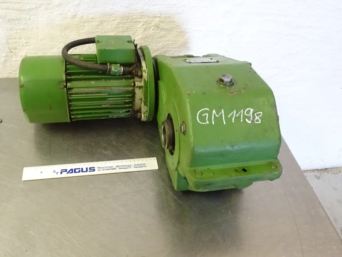 VEM Getriebemotor mit Bremse 0,4/0,7 kW, 17,5/35 U/min
