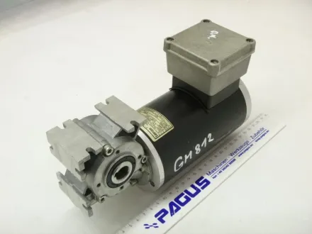 Lenze Getriebemotor 0,06 kW, 67,5 U/min – RESALE