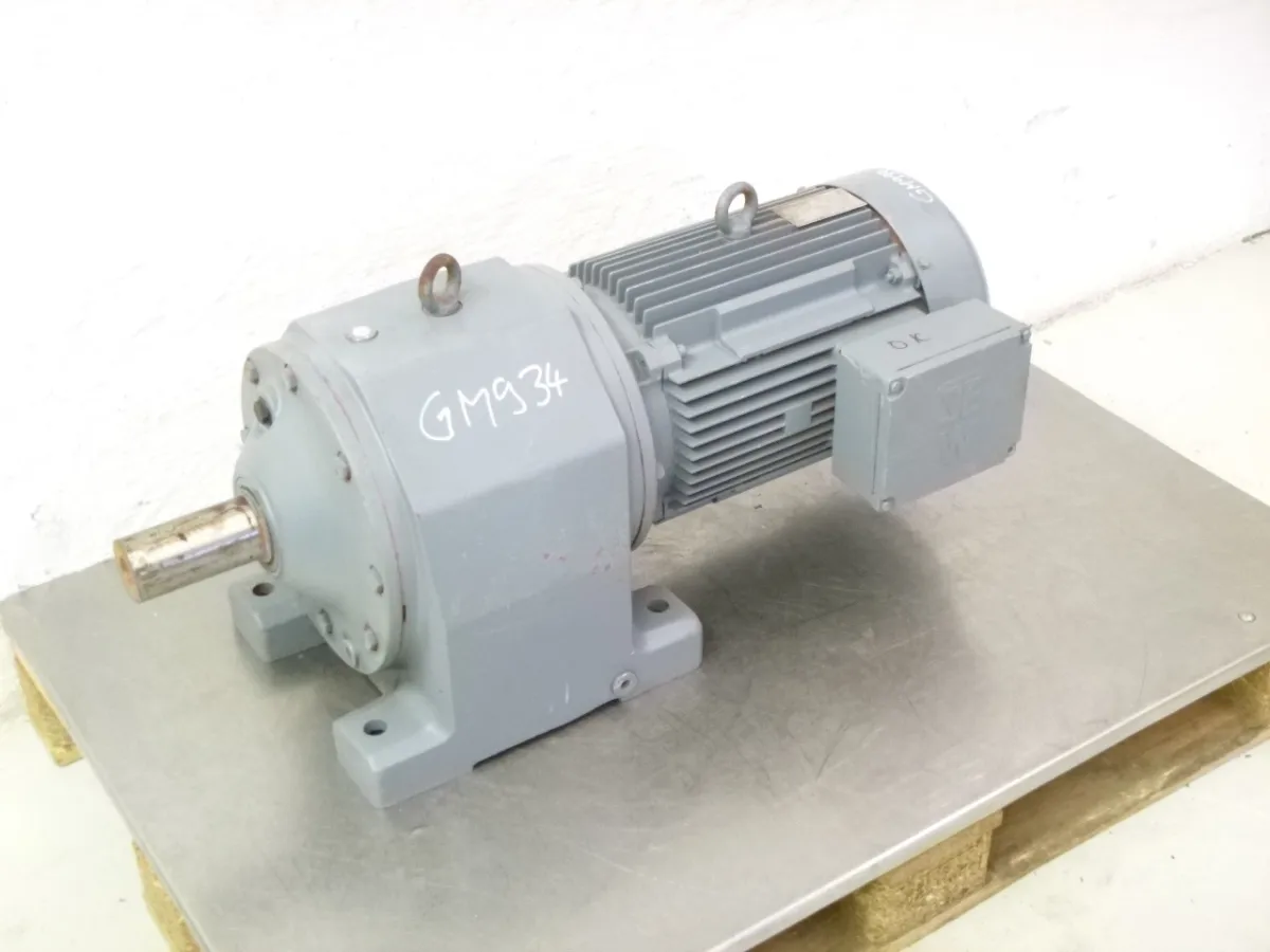 SEW Eurodrive Getriebemotor 1,9 / 7,5 kW, 18 / 75 U/min
