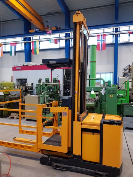 Jungheinrich Komisionierstapler KMS 4 LG 125-56-474 ZT – RESALE