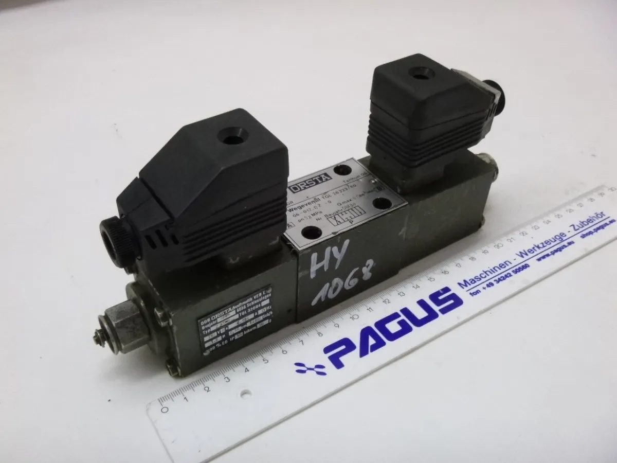 Orsta Hydraulik Wegeventil 06-012.02-0