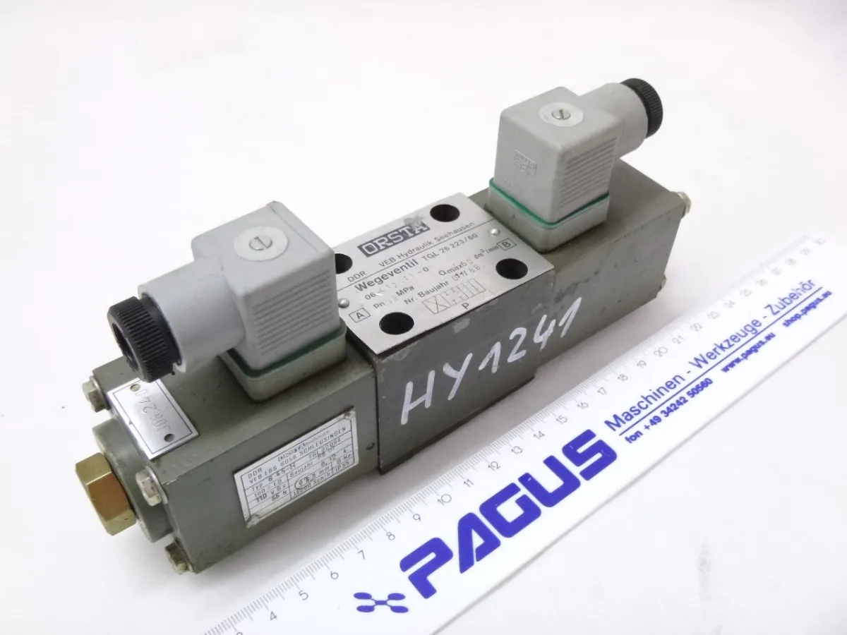 Orsta Hydraulik Wegeventil 06-012.11-0