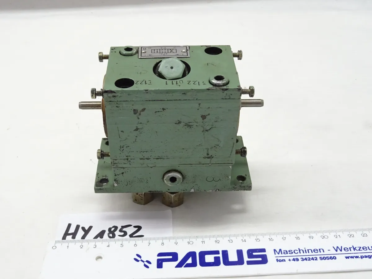 Orsta Hydraulik Wegeventil 6-01.11 TGL 10939 ohne Steuermagnete
