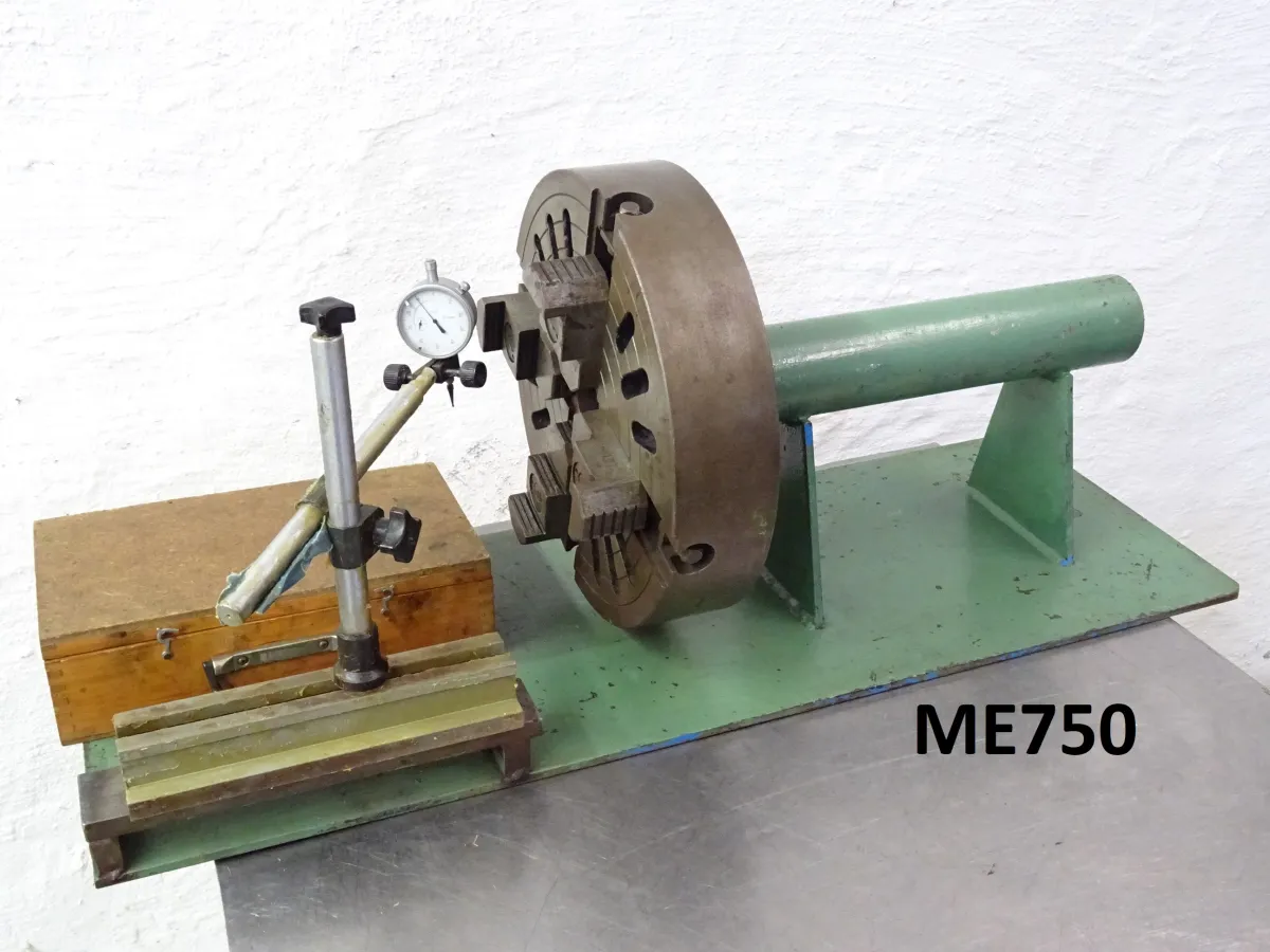 Rundlauftester Spitzenhöhe: 200 mm