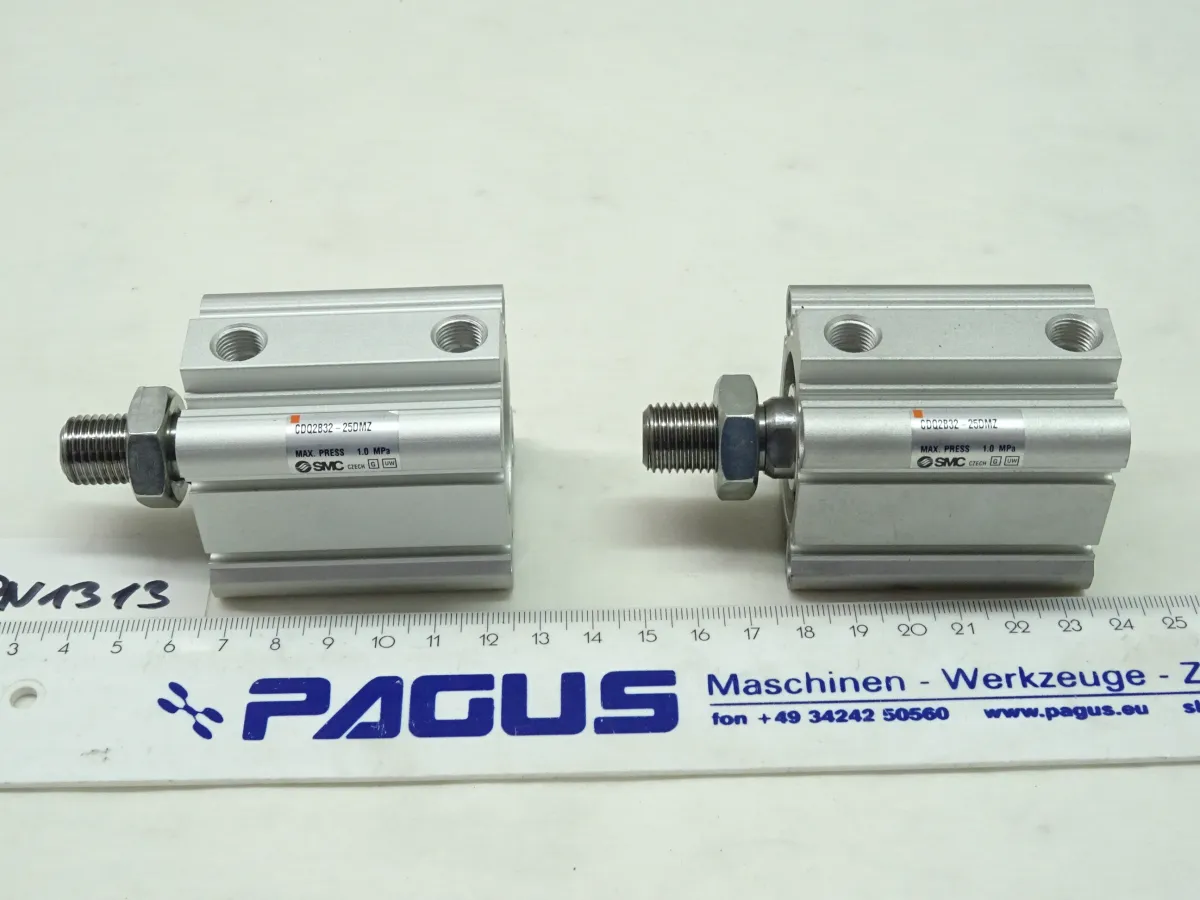 SMC Kompaktzylinder Hub 25 mm, CDQ2B32-25DMZ, 2 Stück
