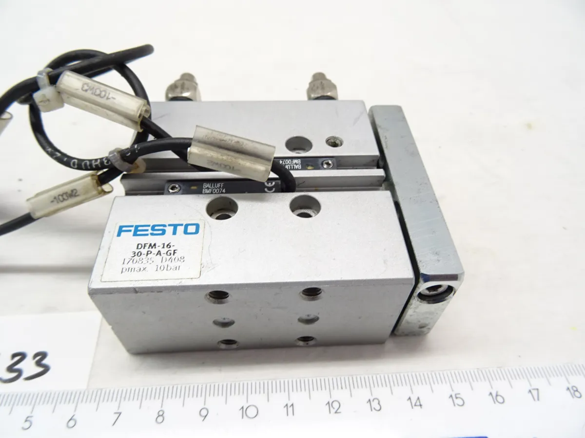 Festo Führungszylinder Hub 30 mm DFM-16-30-P-A-GF