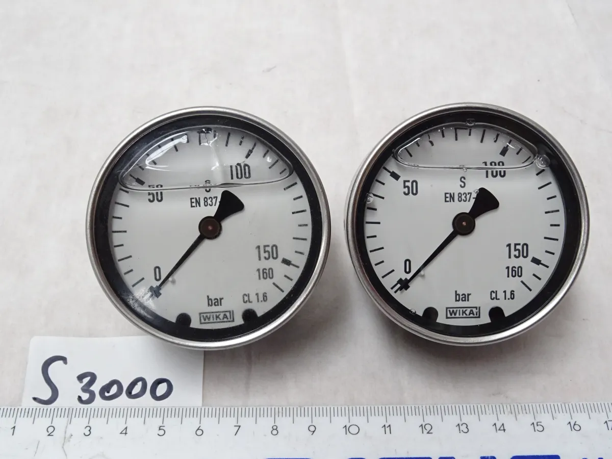 Glycerin-Manometer, waagerecht, Ã? 63 mm, 0 - 160