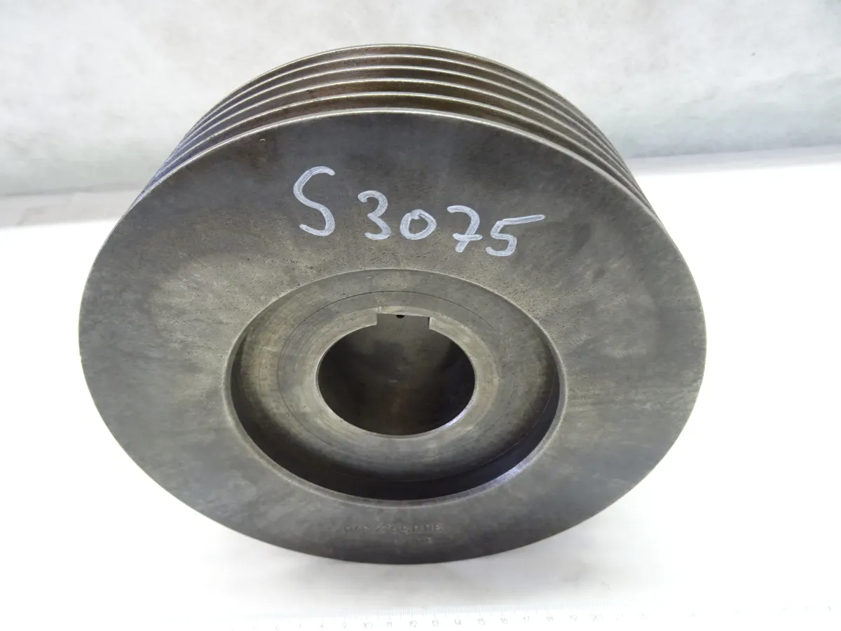 Keilriemenscheibe Ã? 220 mm, 5 Rillen