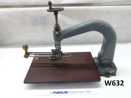 Dichtungs-, Ring- und  Plattenschneidmaschine P125 – RESALE