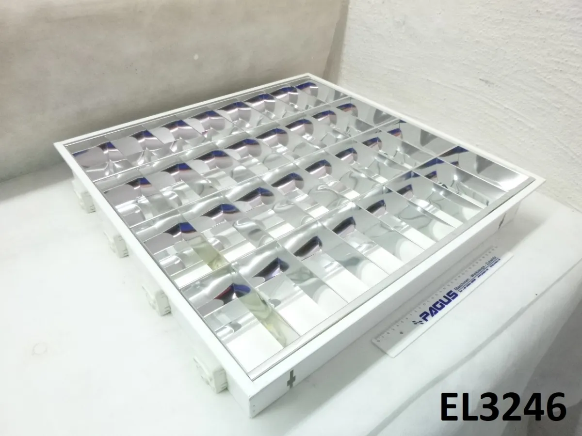 Einbauleuchte 3604 RPH/18 E, 230 V, 4x 18 W