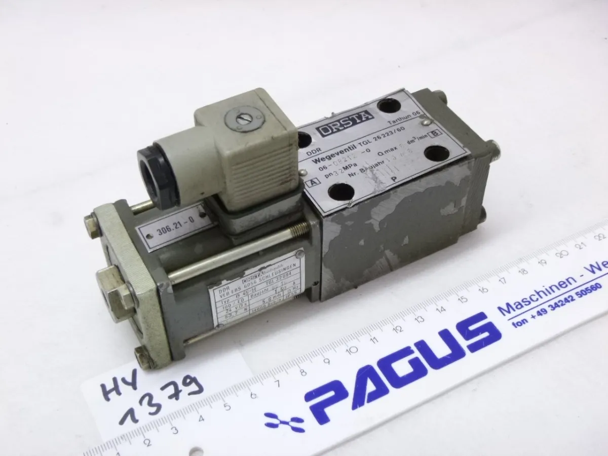 Orsta Hydraulik Wegeventil 06-082.12-0