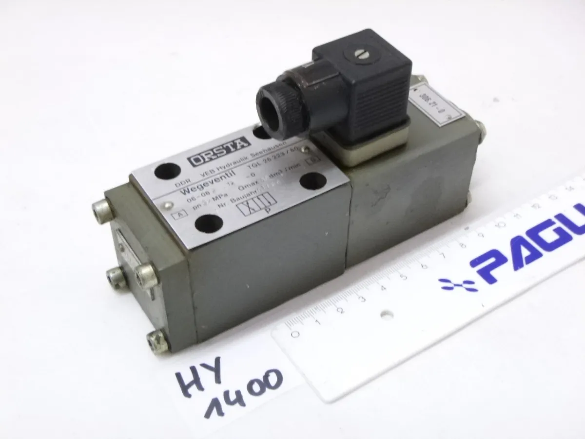 Orsta Hydraulik Wegeventil 06-082.12-0