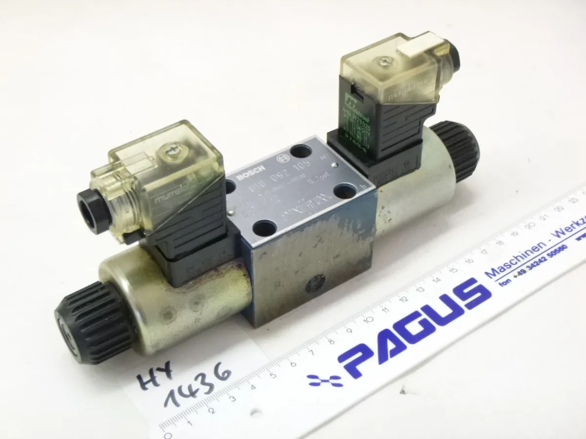 Bosch Wegeventil 0 810 092 105