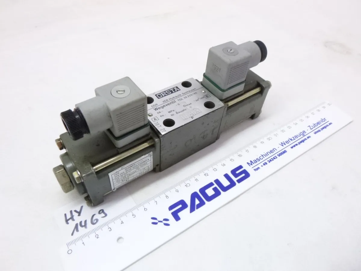 Orsta Hydraulik Wegeventil 06-092.12-0