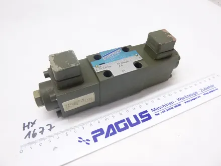 Orsta Hydraulik Wegeventil 06-300.21/088.12/304.21-0 – RESALE