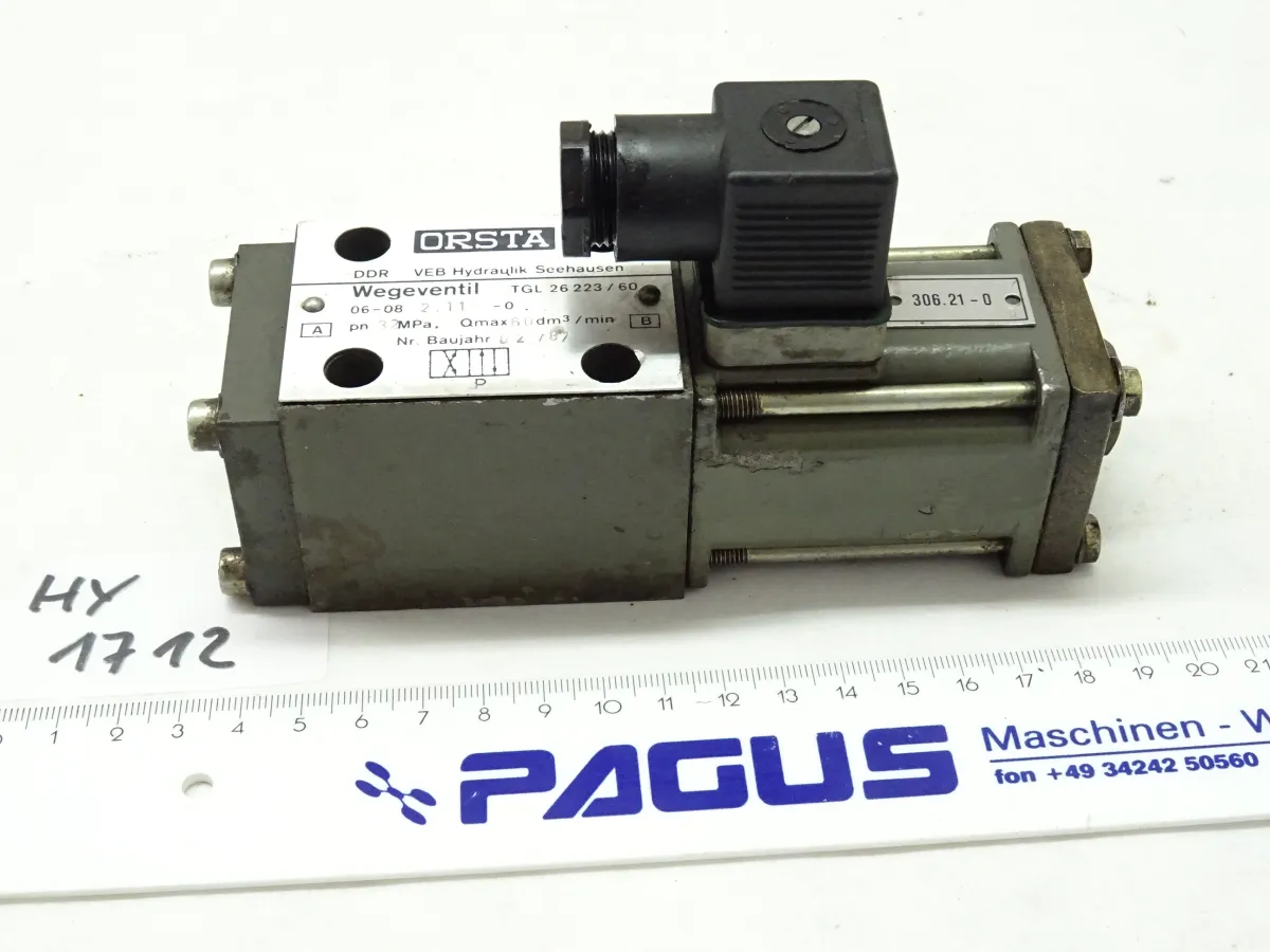 Orsta Hydraulik Wegeventil 06-082.11-0