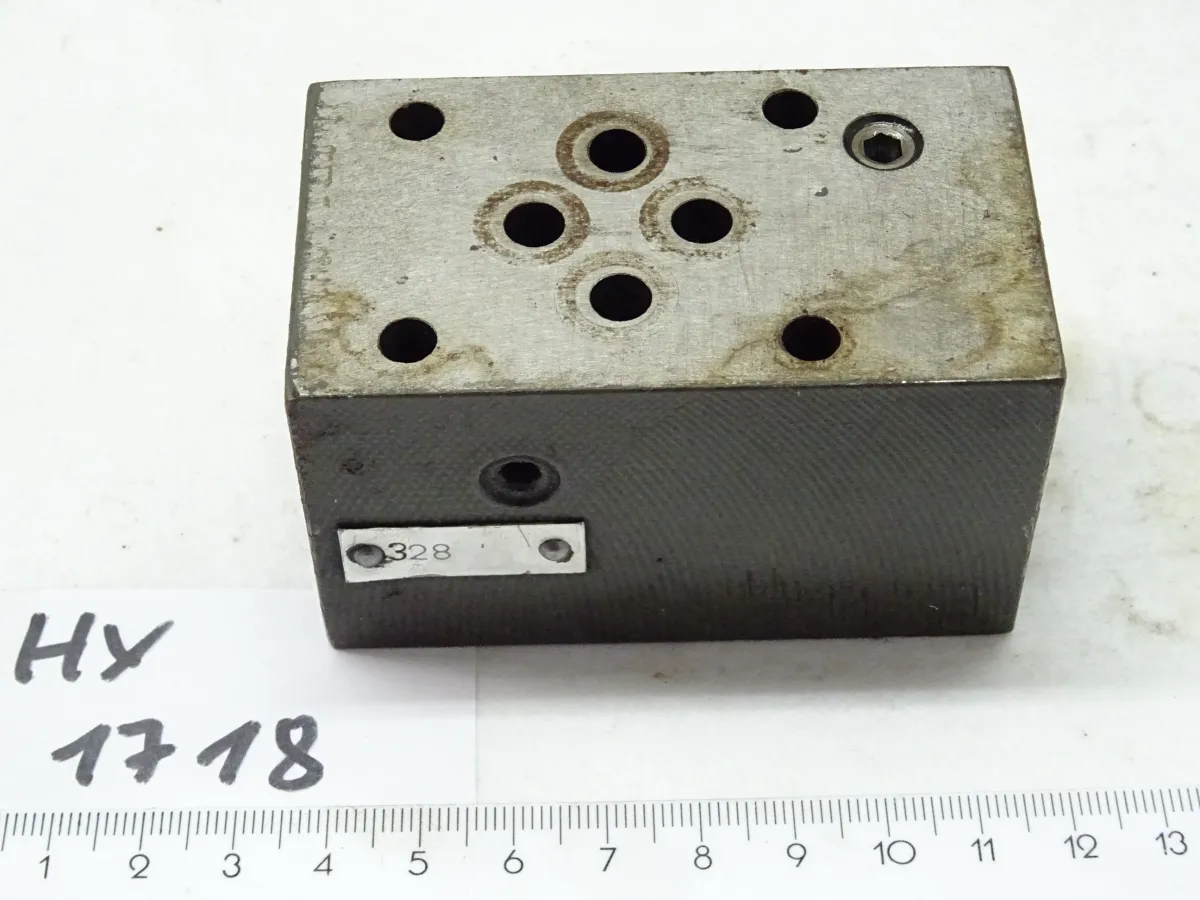 Orsta Hydraulik Zwischenplattenventil 06-328