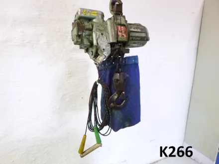 Druckluft- Kettenzug 1000 kg – RESALE