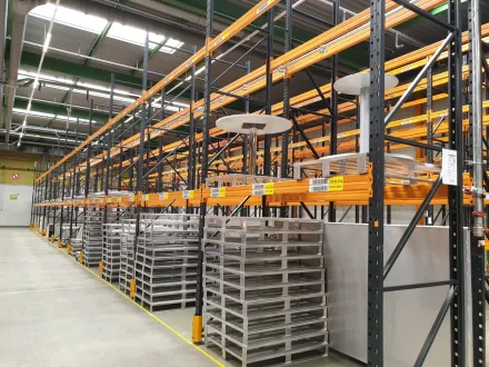 META Palettenregal 26 Felder 28 Ständer  104 Holme – RESALE