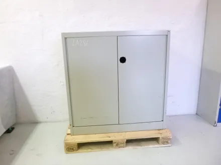 Stahlschrank mit Einschwenktüren 1100 x 530 x 1130 – RESALE