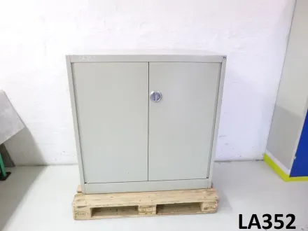 Stahlschrank mit Einschwenktüren 1100 x 530 x 1130 – RESALE