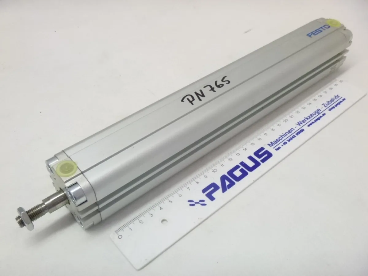 Festo Pneumatikzylinder Hub 300 mm ADVU-32-300-A-P-A-S6