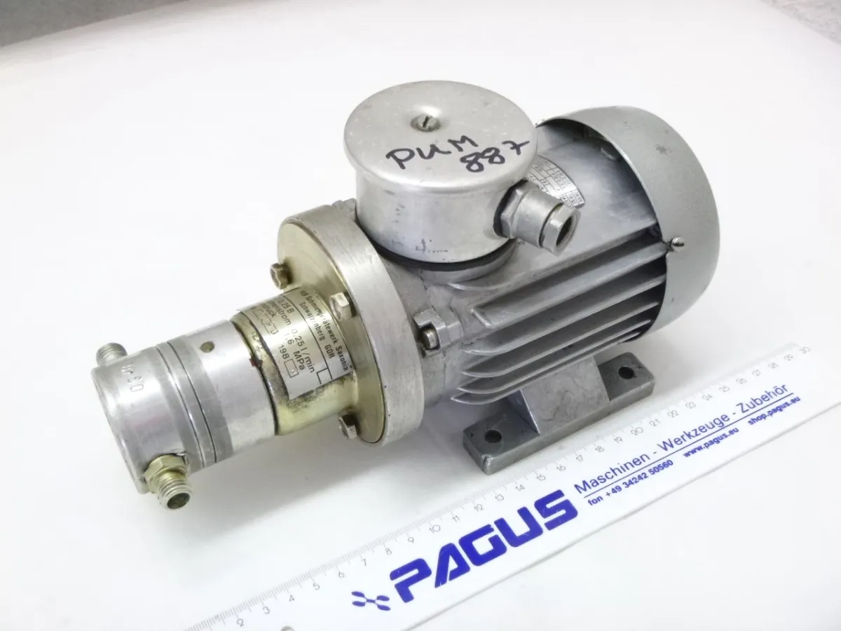 Saxonia Schwarzenberg Schmierpumpe mit Motor APZ 0,25 B