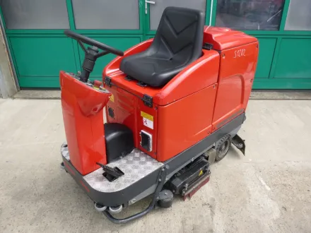 Scheuersaugmaschine TITAN 142 BF75C – RESALE