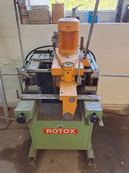 Rotox KF 457 Kopierfräsmaschine – RESALE
