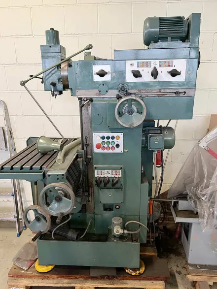 Geldmacher UWF 405 Werkzeugfräsmaschine – RESALE