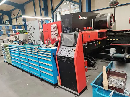 Amada EMK 3610 NT/MP300 M CNC Stanzmaschine – RESALE