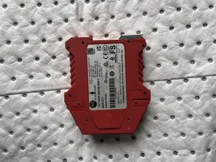 Allen-Bradley 440R-N23126 SER-C MSR 127T Safety Relais Allen Bradley – RESALE
