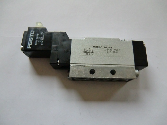 Festo Magnetventil MOEH-3/2-1/8-B
