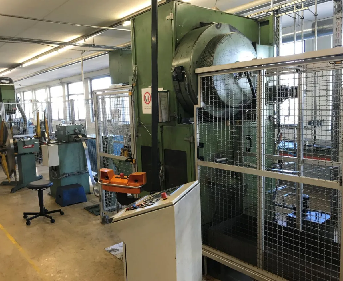 Billaud T 60 Einständerexzenterpresse