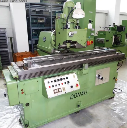 Donau-Knapp UZFM - V 300 H Zahnstangenfräsmaschine – RESALE