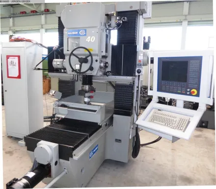 Hauser S 40 - CNC ADCOS 400 Koordinatenschleifmaschine – RESALE