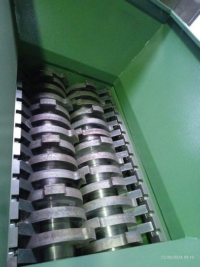 Italian 2 SHAFT SHREDDER 1300 mm. – RESALE