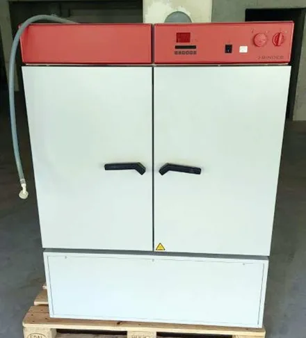 Memmert/Binder UM 500/KBF 240 Trockenschrank – RESALE