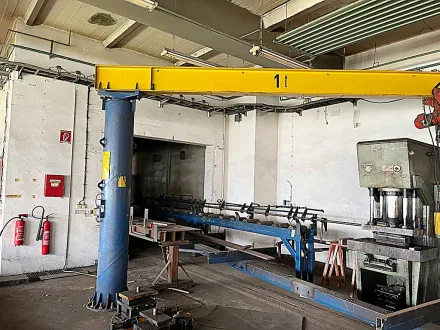 Schmiedl Typ 2/Typ 3 Säulenschwenkkran – RESALE
