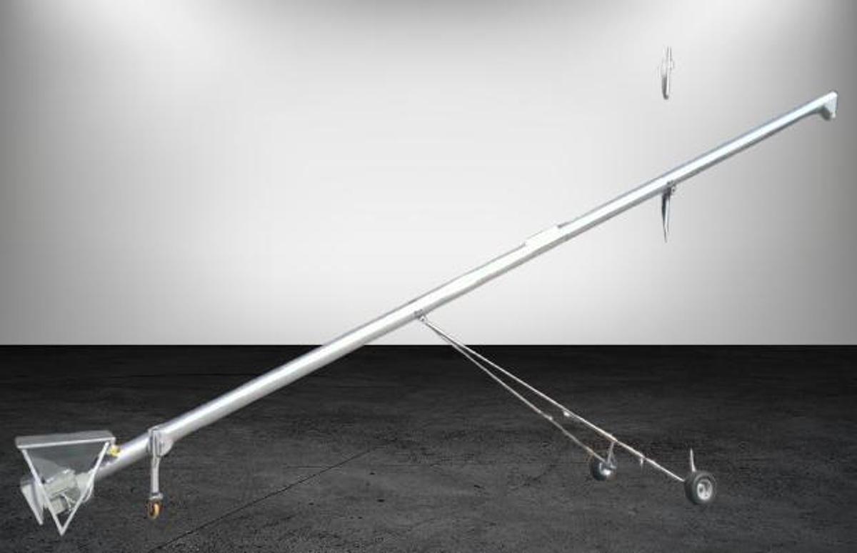 GERMANPLAST wheeled tanker loader, 7 mt... M3/H. Carregador-tanque com rodas, descarga padrão