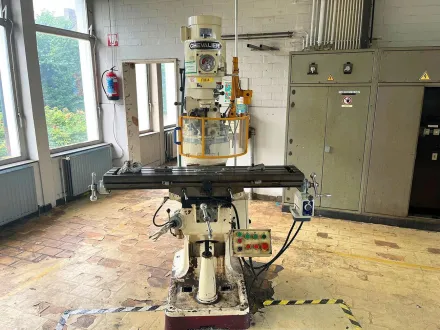 Chevalier FM 3VS X: 900 - Y: 400 - Z: 370 mm Universal-Fräsmaschinen & CNC – RESALE