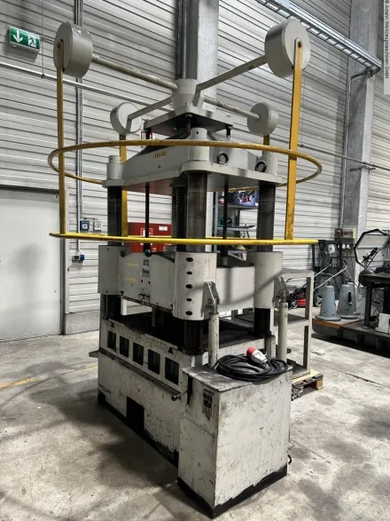 Ageo 80/960 Handspindelpresse – RESALE