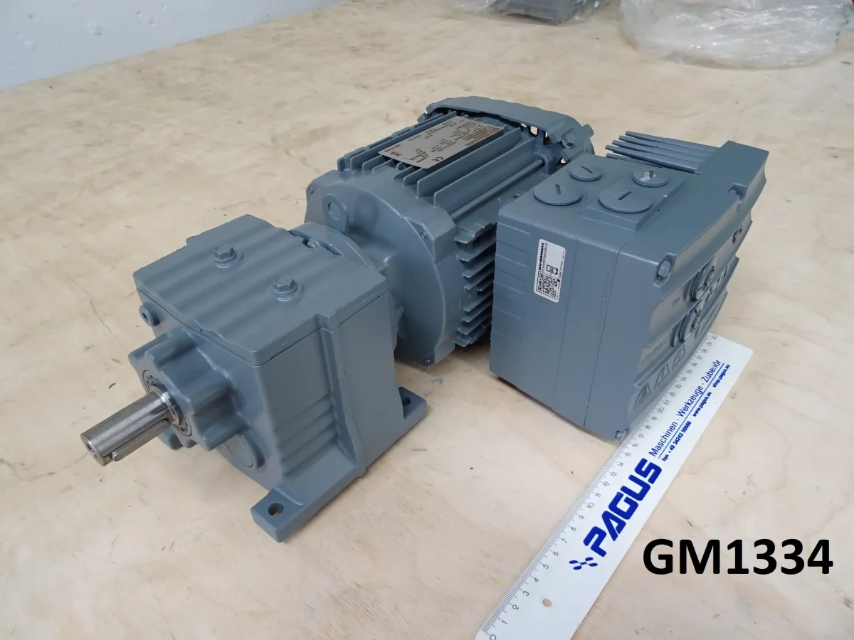 SEW Eurodrive Getriebemotor 0,55 kW, 199 U/min, mit Inverter