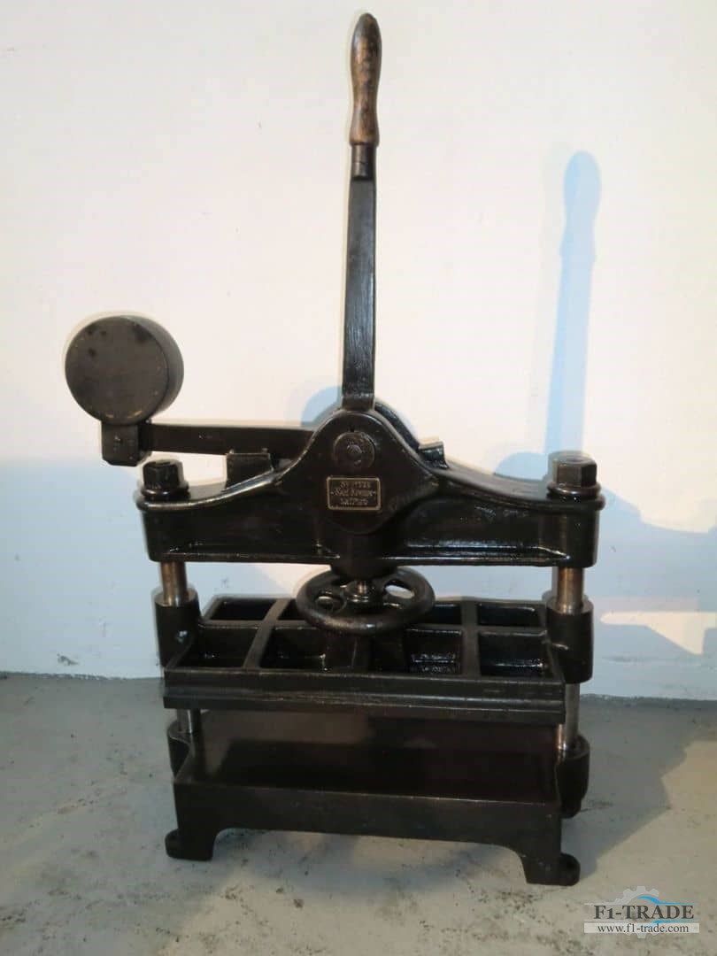 Krause FNP Antike Falzniederdruckpresse - Antique Joint nippi