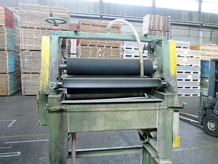 Häfer LAN 800 Leimauftragsmaschine – RESALE
