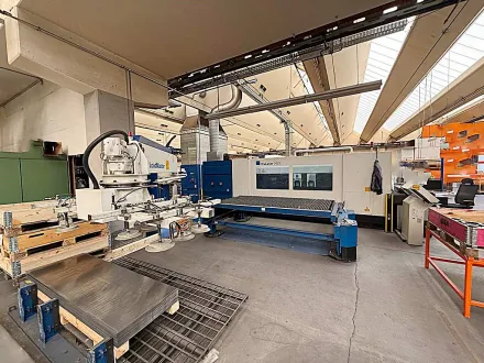 Trumpf TruLaser 7025/TruFlow 3200/LoadMaster CNC Laserschneidanlage – RESALE