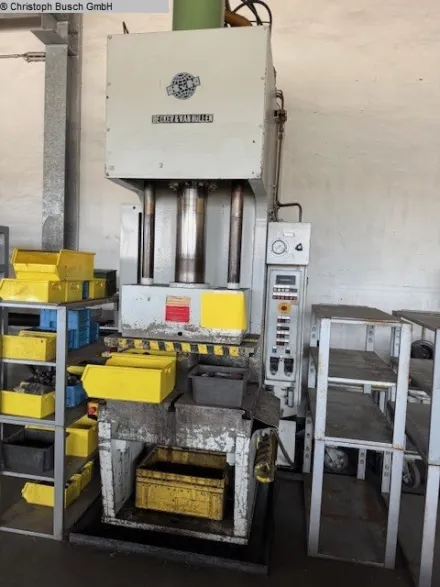 Becker & Van Hüllen OK Einständerpresse - Hydraulisch – RESALE