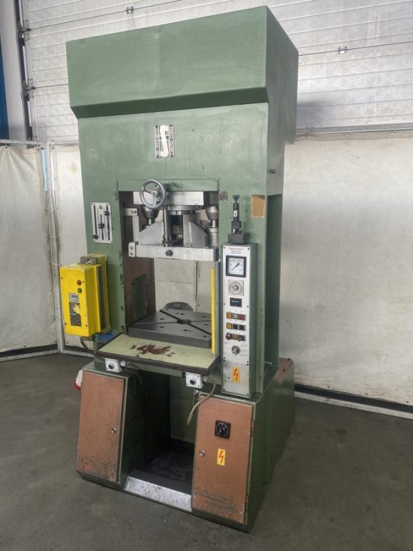 SCHÖN UTE/B 50 Podwójna kolumna - prasa hydrauliczna
