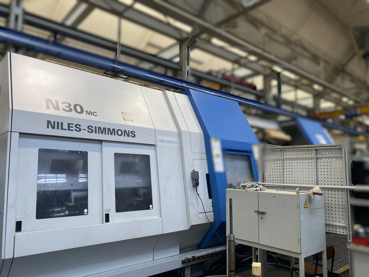 NILES-SIMMONS N30 - 3MC-2500 CNC Drehmaschine - Schrägbettmaschine