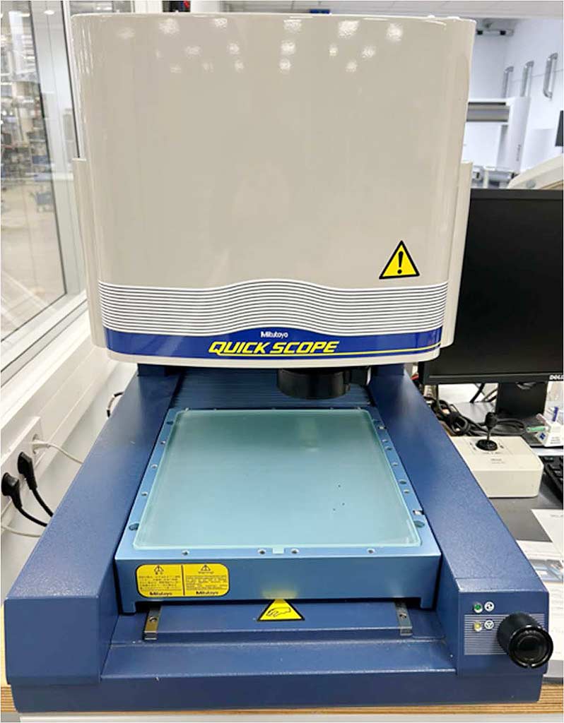 Mitutoyo QS-250Z CNC Bildverarbeitungsmessgerät